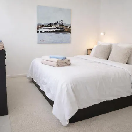 Janna Pool Panoramic Sea & Island Views Apartment
